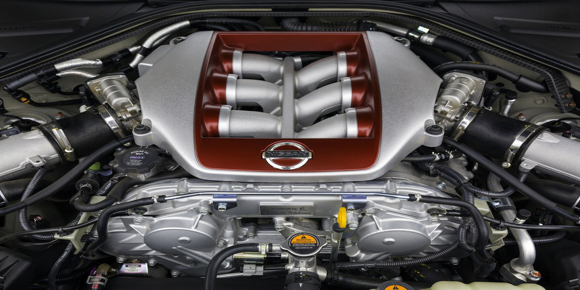 Reconditioned motors in UAE |Truck parts in Japan